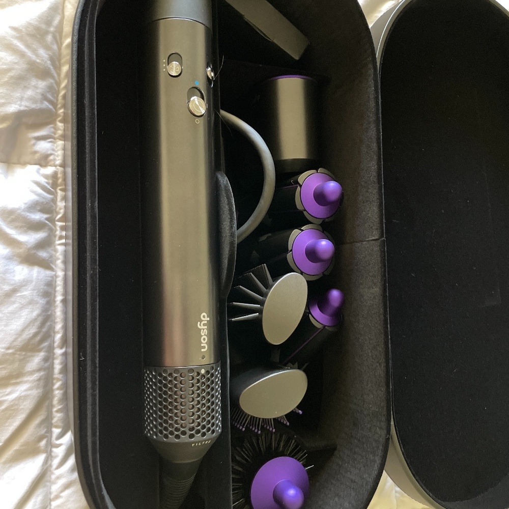 New Dyson Airwrap (used once) Purple Dyson BEST OFFER